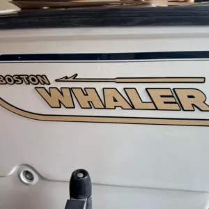 Boston Whaler V2